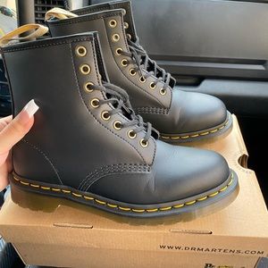 Dr.Martens boots